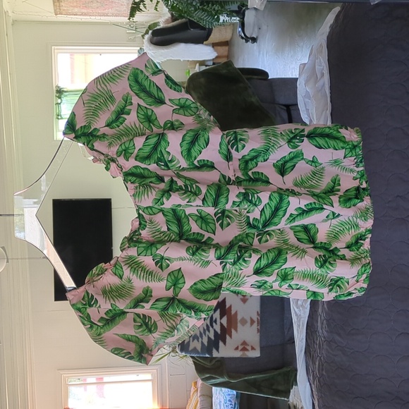 Top - Picture 4 of 6